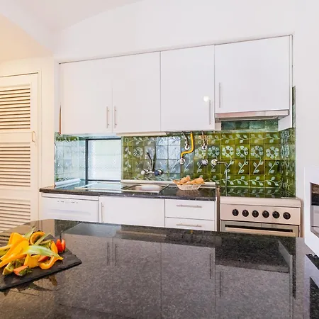 Fantastic With Heatable Pool * Albufeira